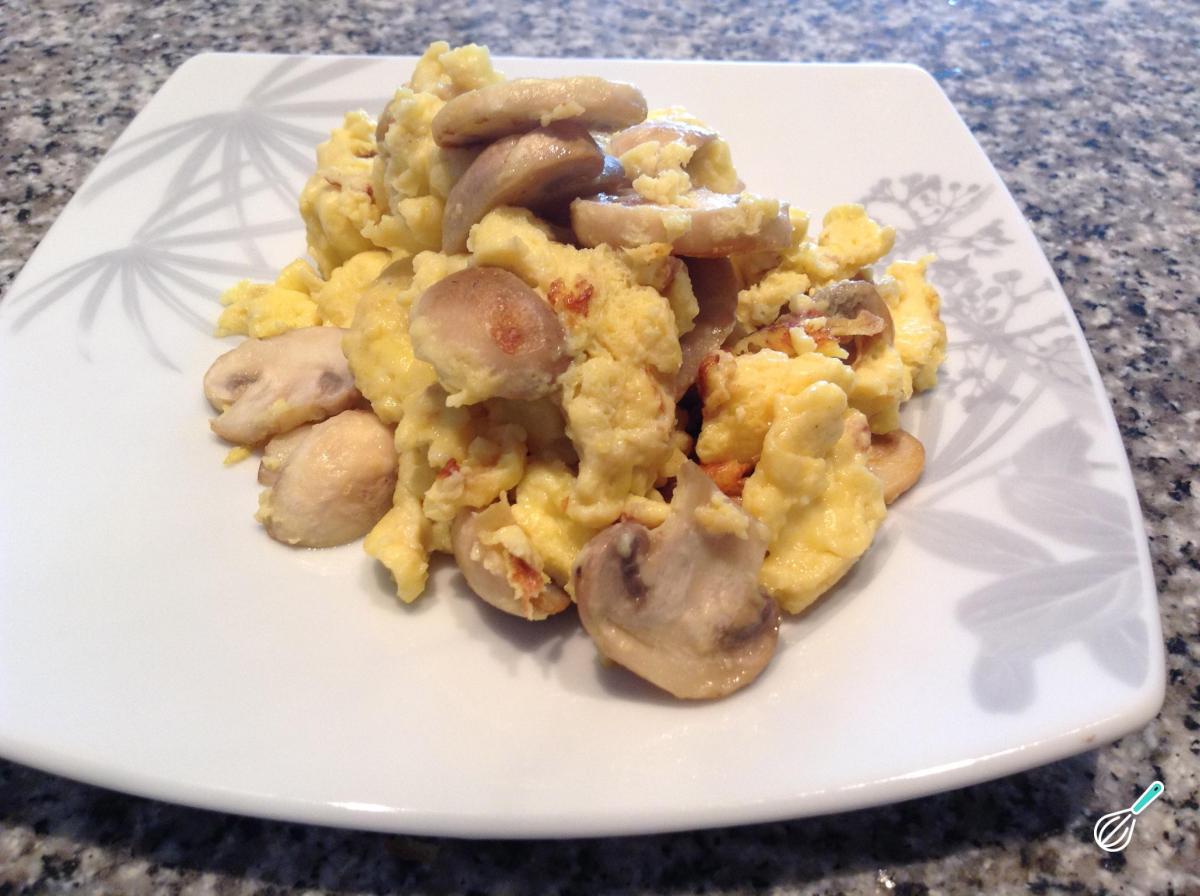 Receita de Ovos mexidos com cogumelos