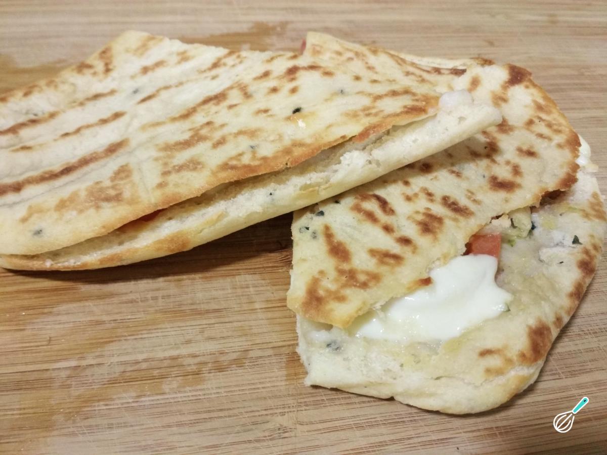 Receita de Sanduíche de pão sírio vegetariano