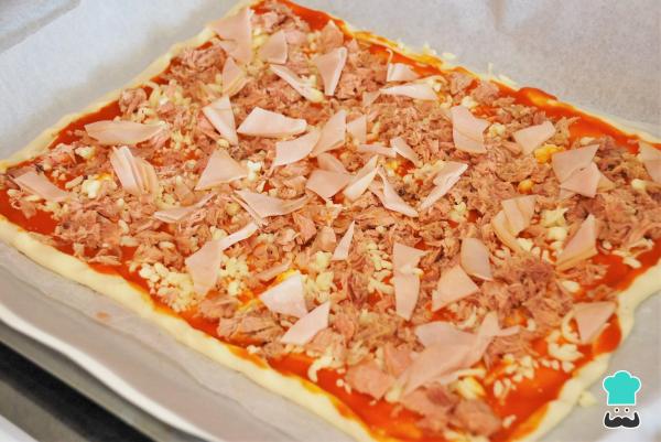 Receita de Pizza de atum e presunto - Passo 4