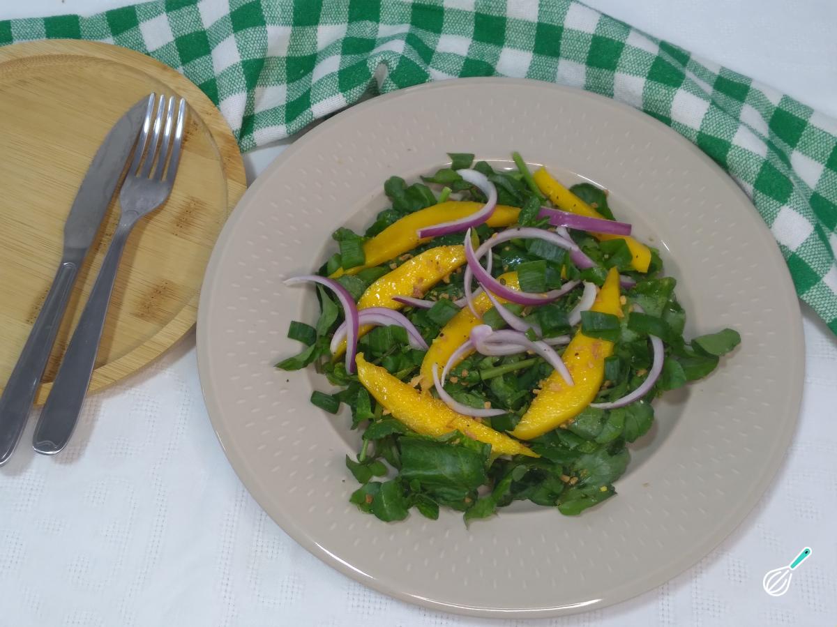 Receita de Salada de agrião com manga