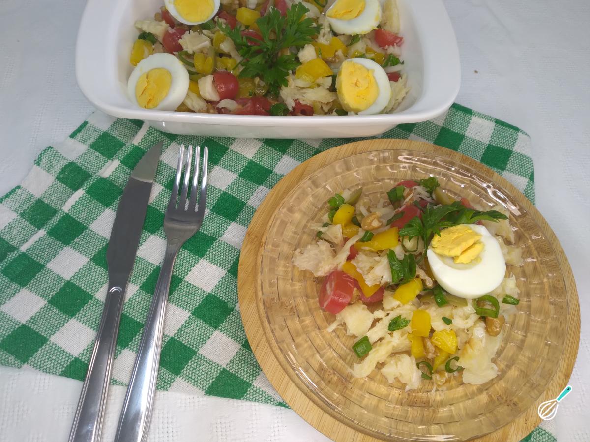 Receita de Salada de bacalhau desfiado