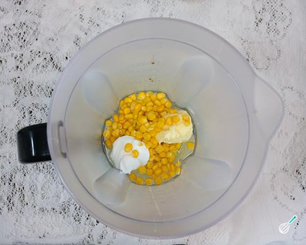 Receita de Bolo cremoso de milho com goiabada - Passo 2