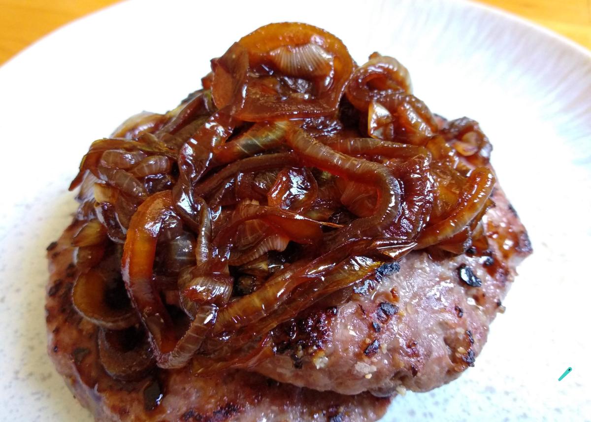 Receita de Cebola caramelizada para hambúrguer
