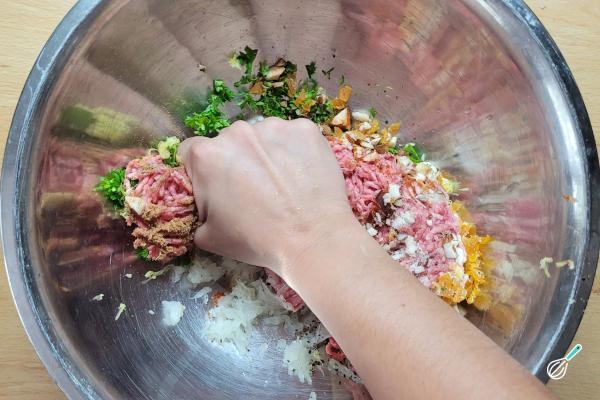 Receita de Espetinho de kafta - Passo 5