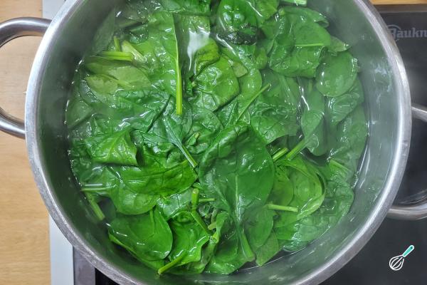 Receita de Creme de espinafre com frango - Passo 2