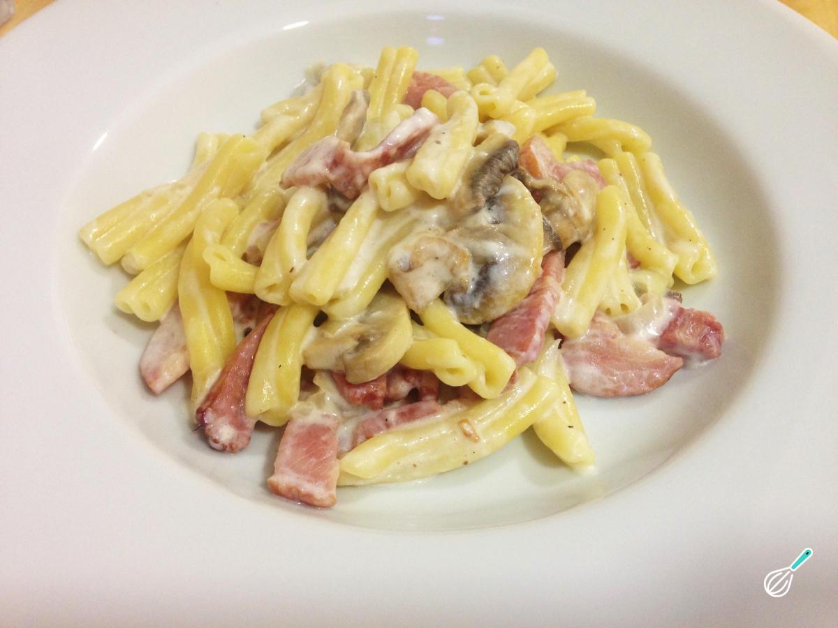 Receita de Macarrão com bacon e cogumelos