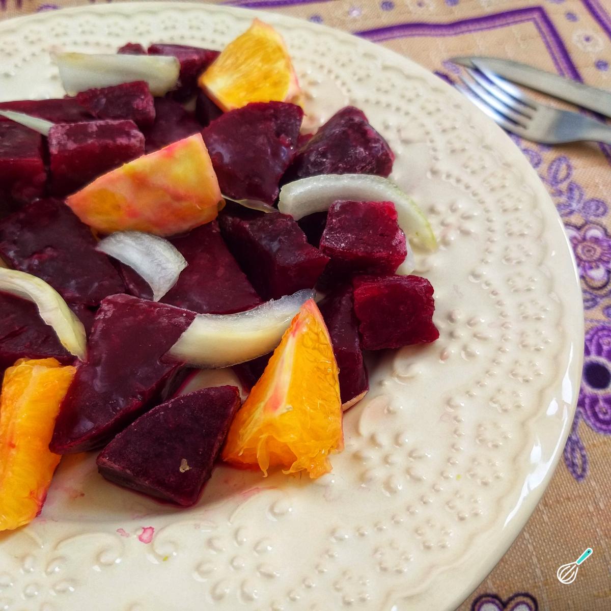 Receita de Salada de beterraba cozida com cebola
