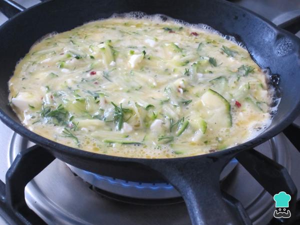 Receita de Omelete com abobrinha - Passo 3