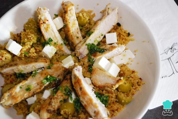 Receita de Salada de frango com cuscuz marroquino