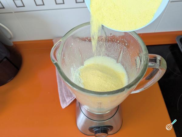 Receita de Bolo de fubá fofinho e úmido de liquidificador - Passo 4