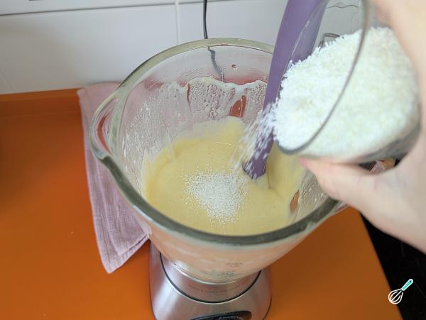 Receita de Bolo de fubá fofinho e úmido de liquidificador - Passo 6