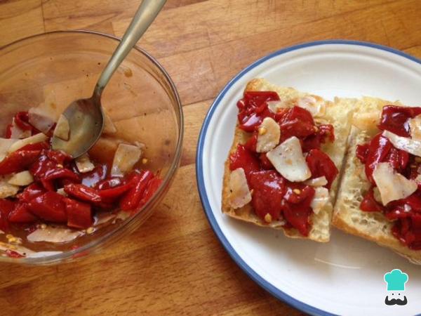 Receita de Bruschetta de pimentão vermelho - Passo 5