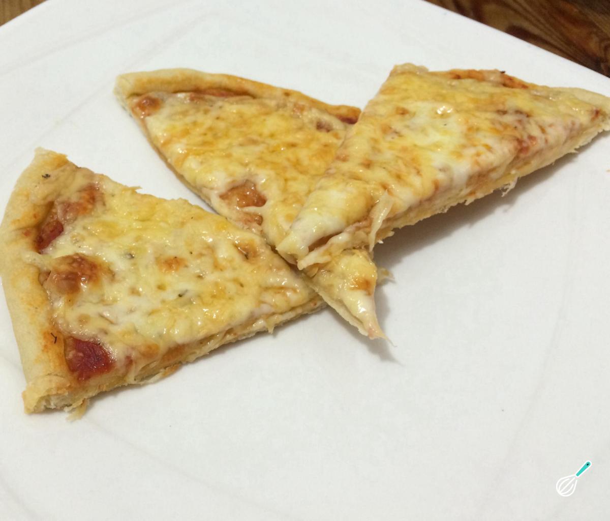 Receita de Pizza quatro queijos