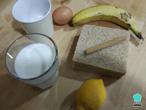 Receita de Pudim de pão e banana - Passo 1