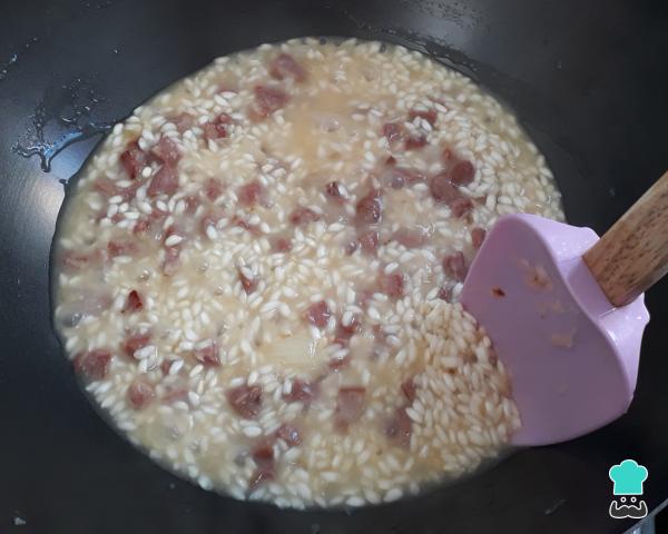 Receita de Risoto de calabresa defumada com mussarela - Passo 4