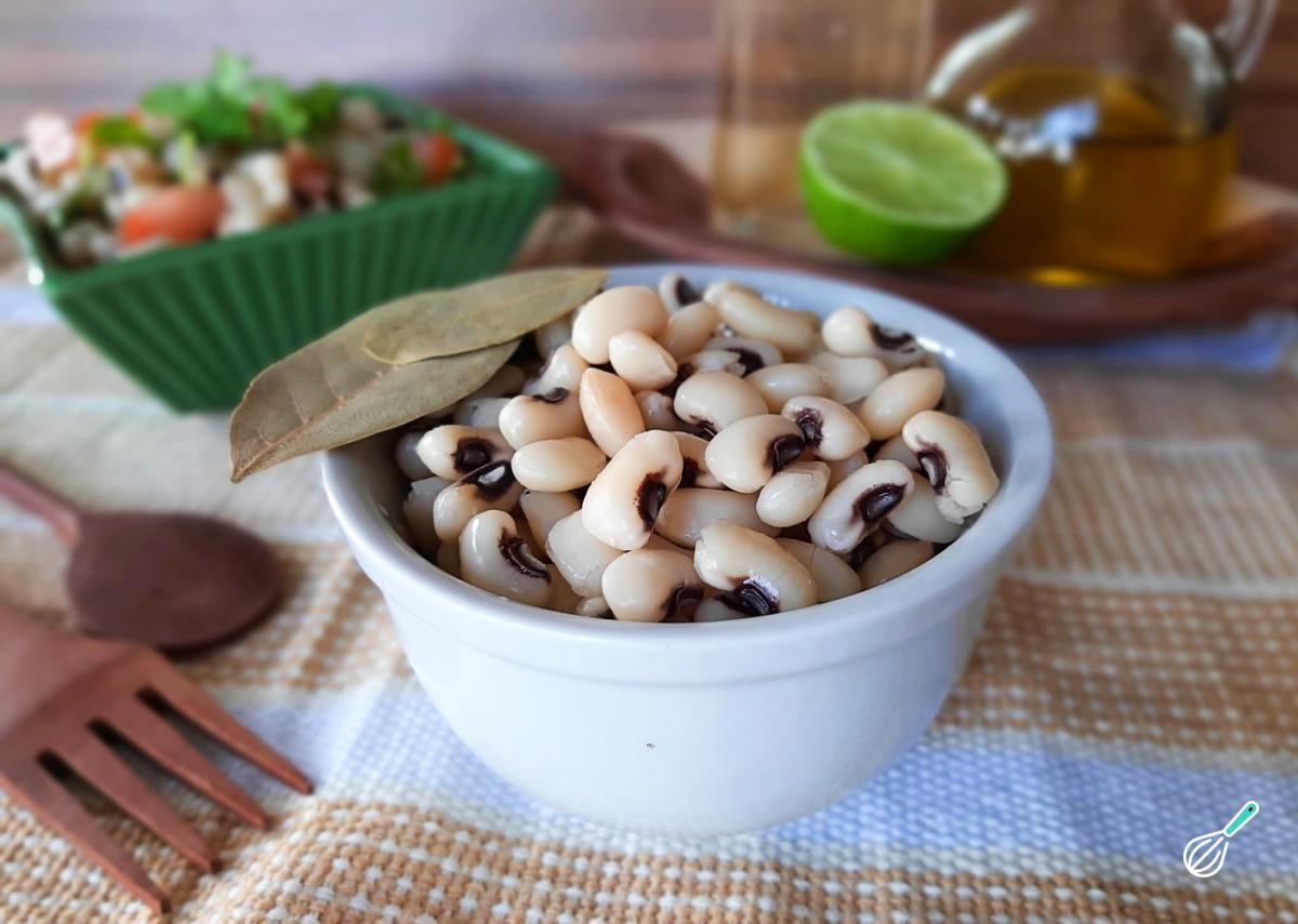 Receita de Como cozinhar feijão fradinho para salada