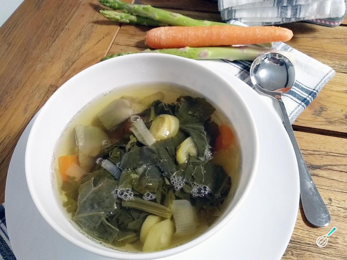 Receita de Sopa detox fácil para emagrecer