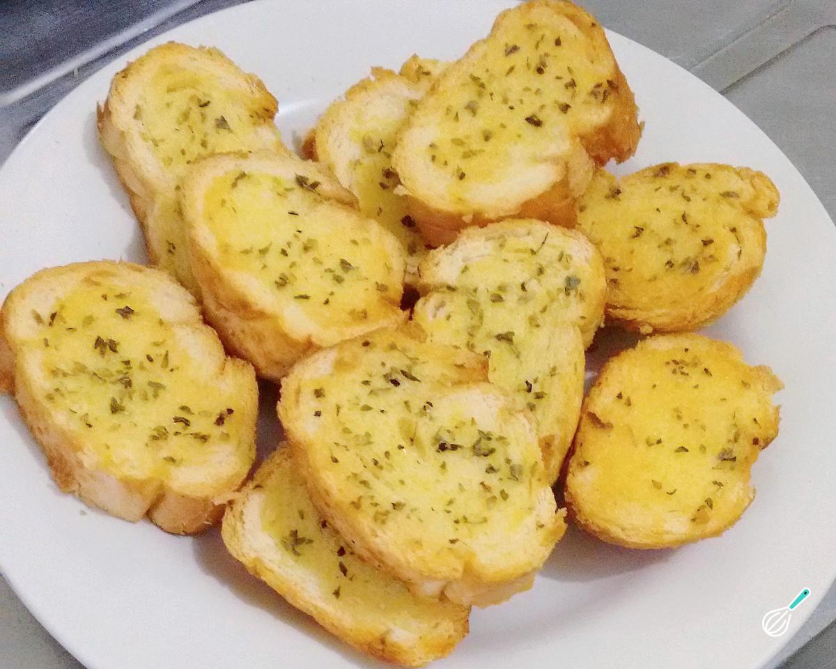 Receita de Torrada temperada com orégano