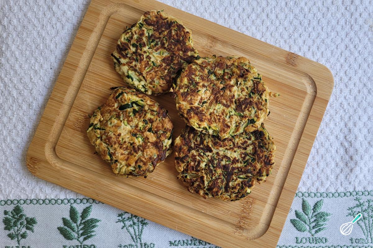 Receita de Bolinho de abobrinha na frigideira