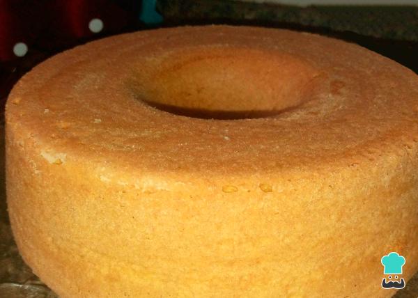 Receita de Bolo de cenoura simples de liquidificador - Passo 5