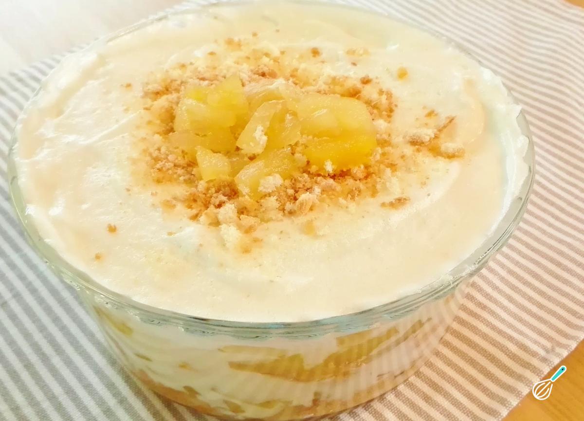 Receita de Pavê de abacaxi com biscoito champanhe
