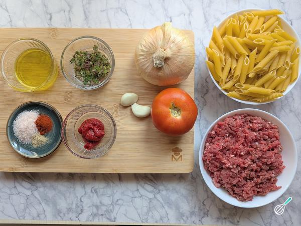 Receita de Macarrão penne com carne moída - Passo 1