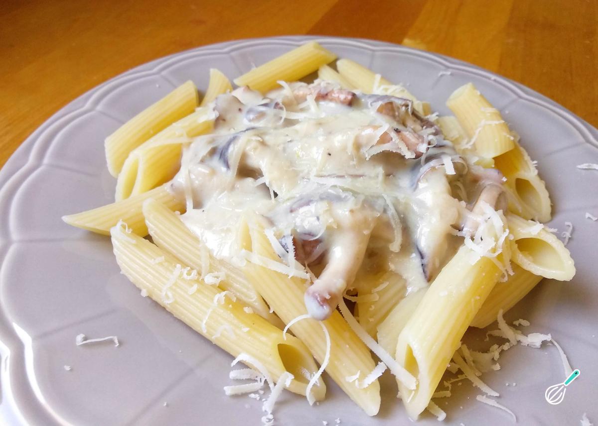 Receita de Macarrão com shitake e molho branco