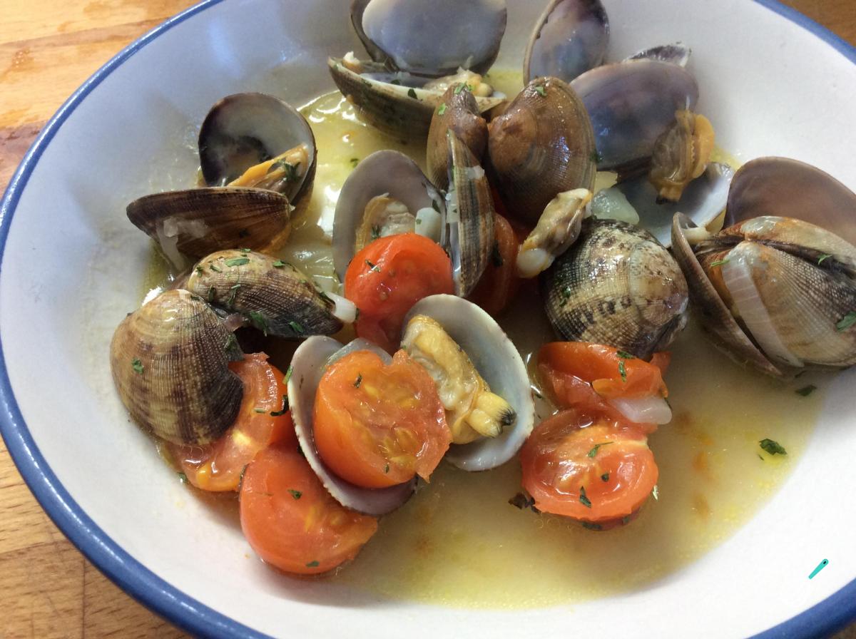 Receita de Vôngole à marinheira com tomate