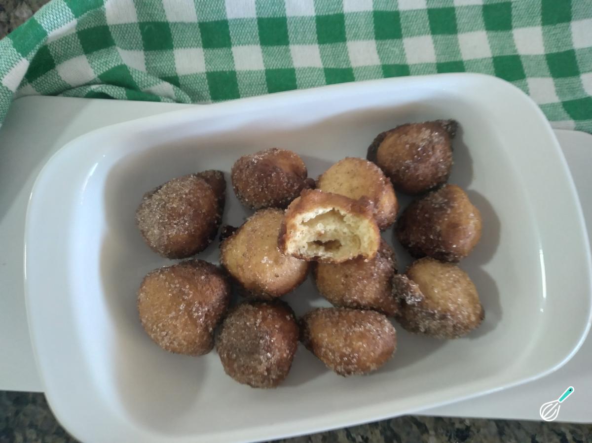 Receita de Bolinho de chuva sem leite