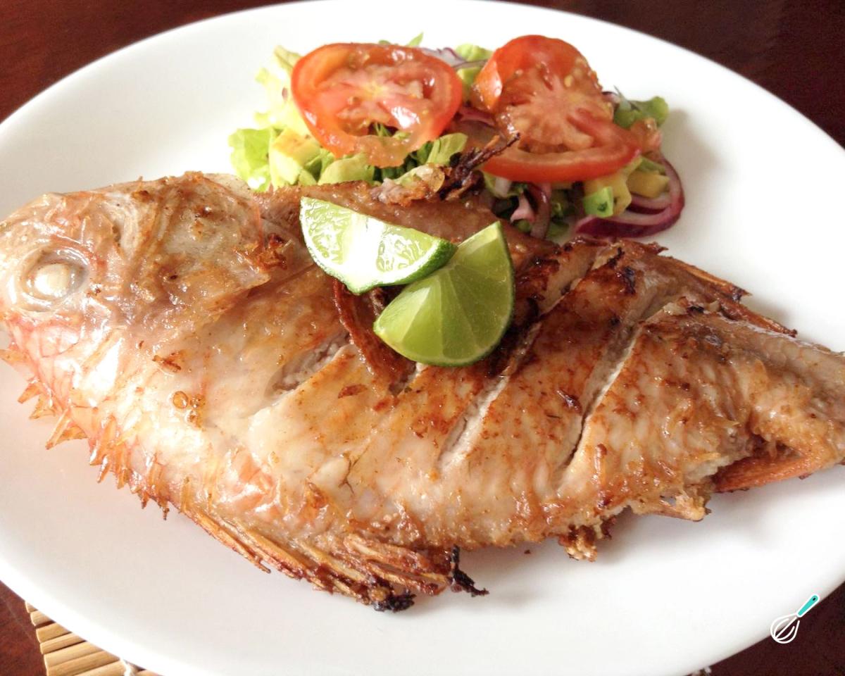 Receita de Peixe frito inteiro fácil