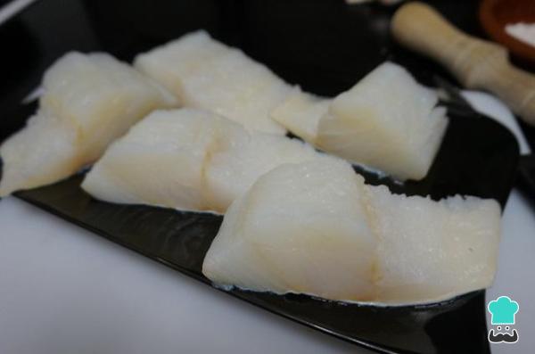 Receita de Bacalhau ao molho de salsa - Passo 2