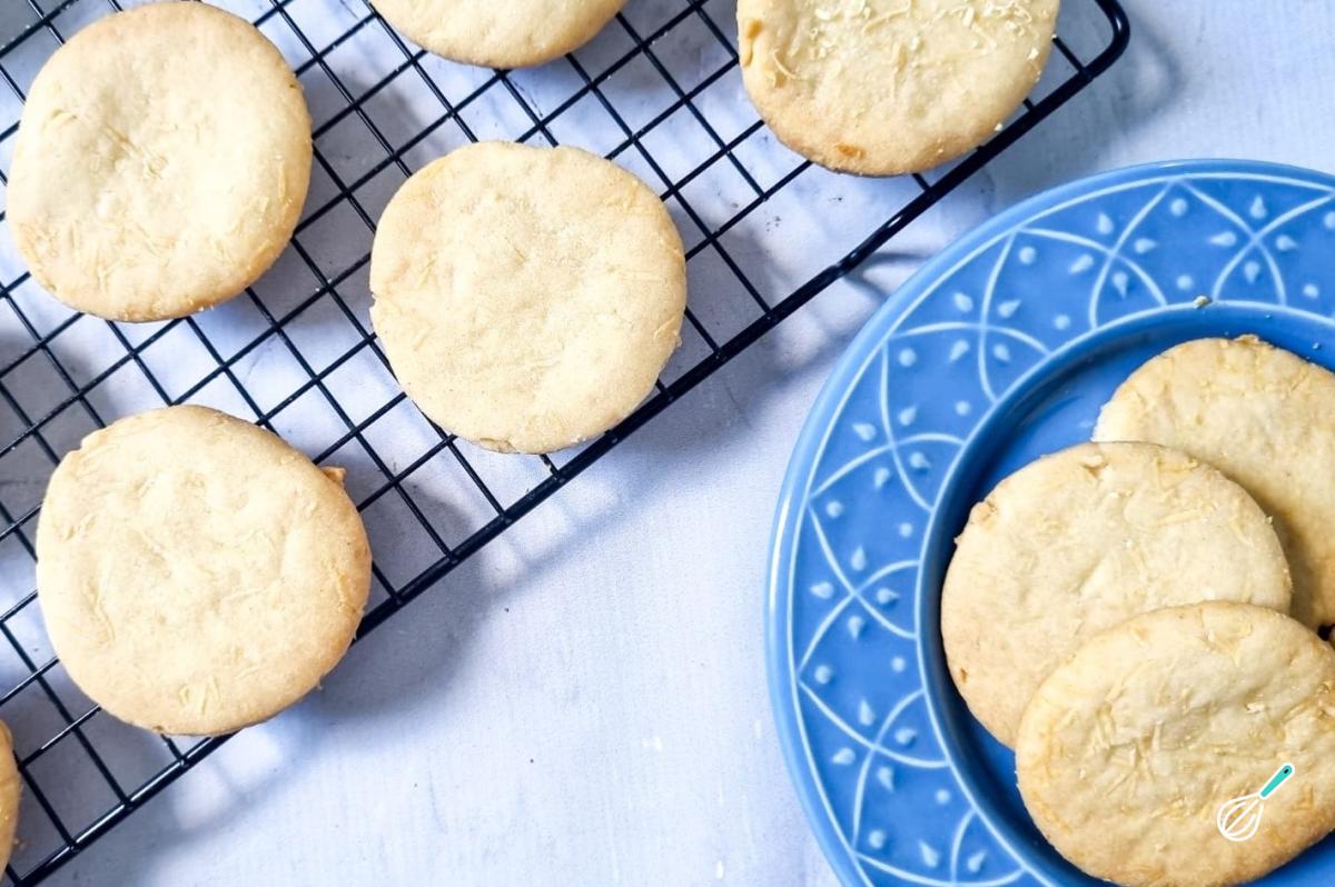 Receita de Biscoito de queijo parmesão