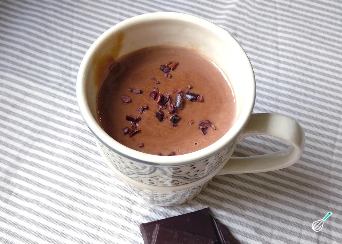 Cacau quente com maca peruana