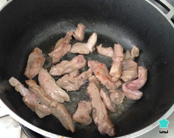 Receita de Strogonoff de carne - Passo 2