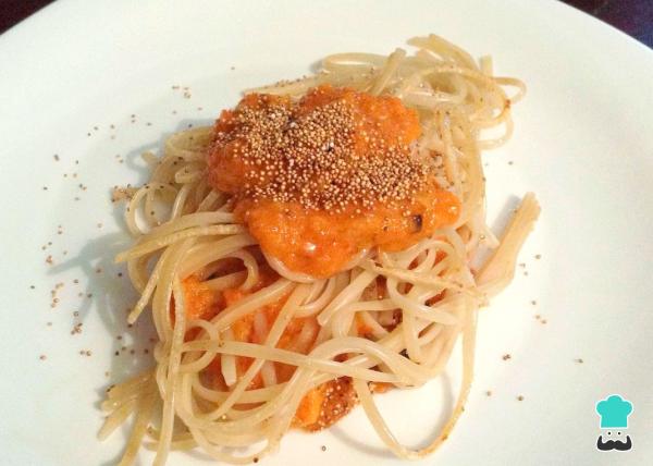 Receita de Espaguete simples com molho de tomate