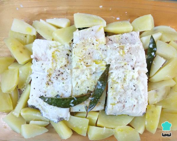 Receita de Bacalhau cremoso no forno com batatas - Passo 5