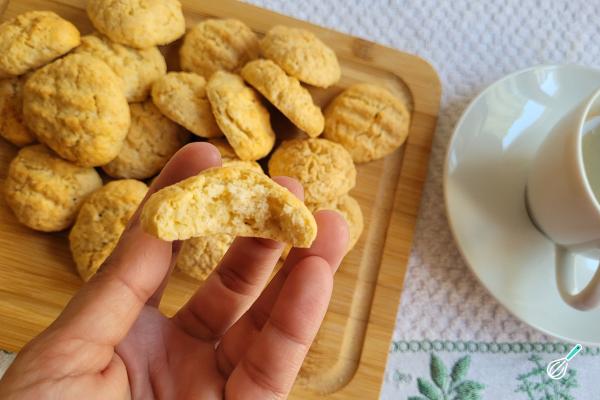 Receita de Biscoito de polvilho com farinha de trigo - Passo 10