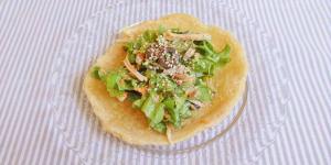 Receita de Cestinha de parmesão com salada