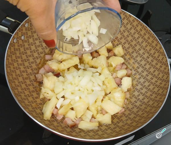 Receita de Farofa com abacaxi - Passo 3
