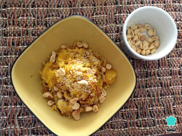 Receita de Arroz com frango ao curry e abacaxi