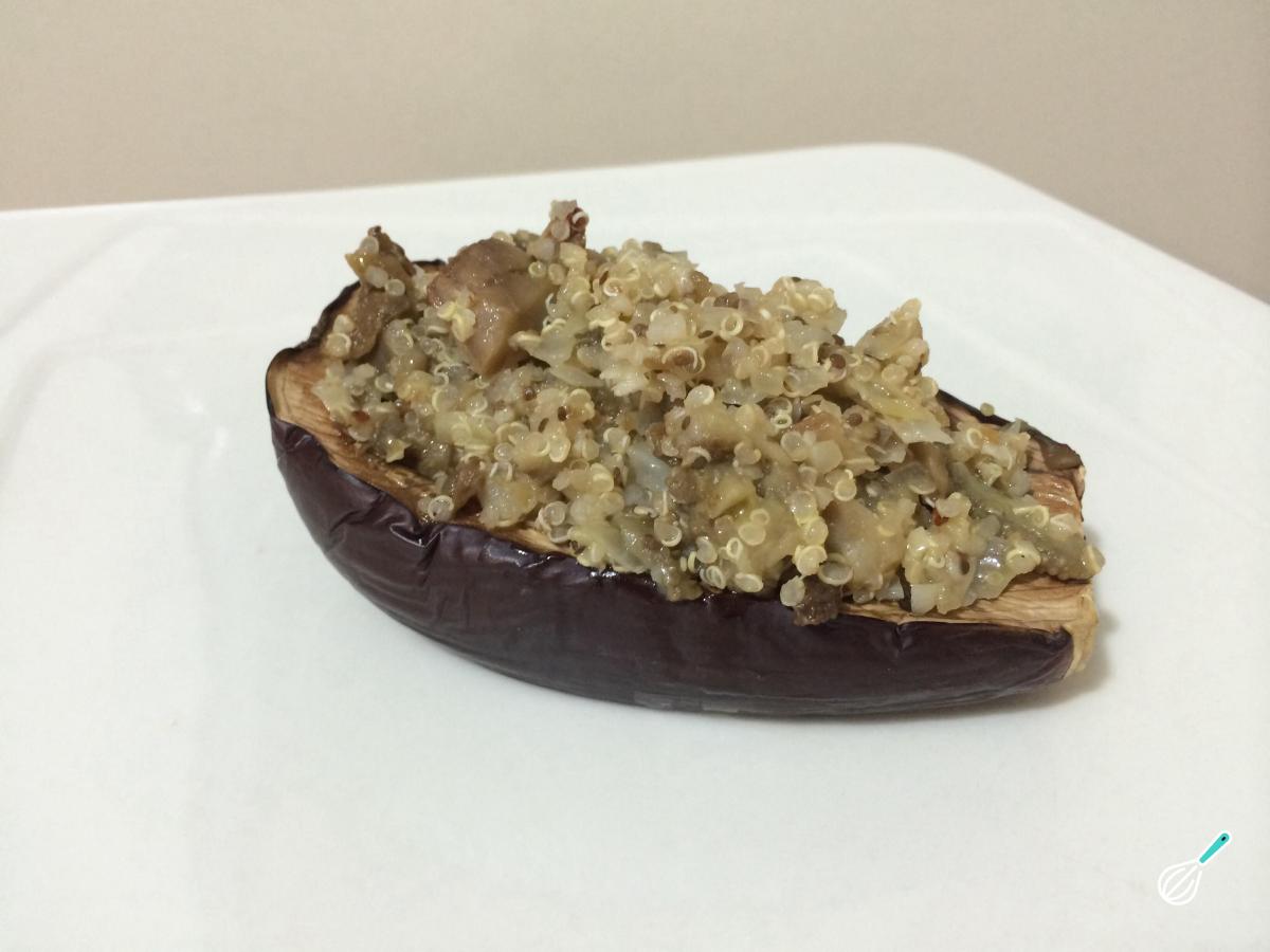 Receita de Berinjela recheada com quinoa
