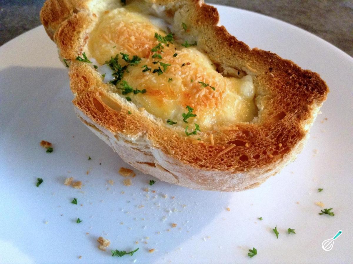 Receita de Pão recheado com ovo, queijo e presunto