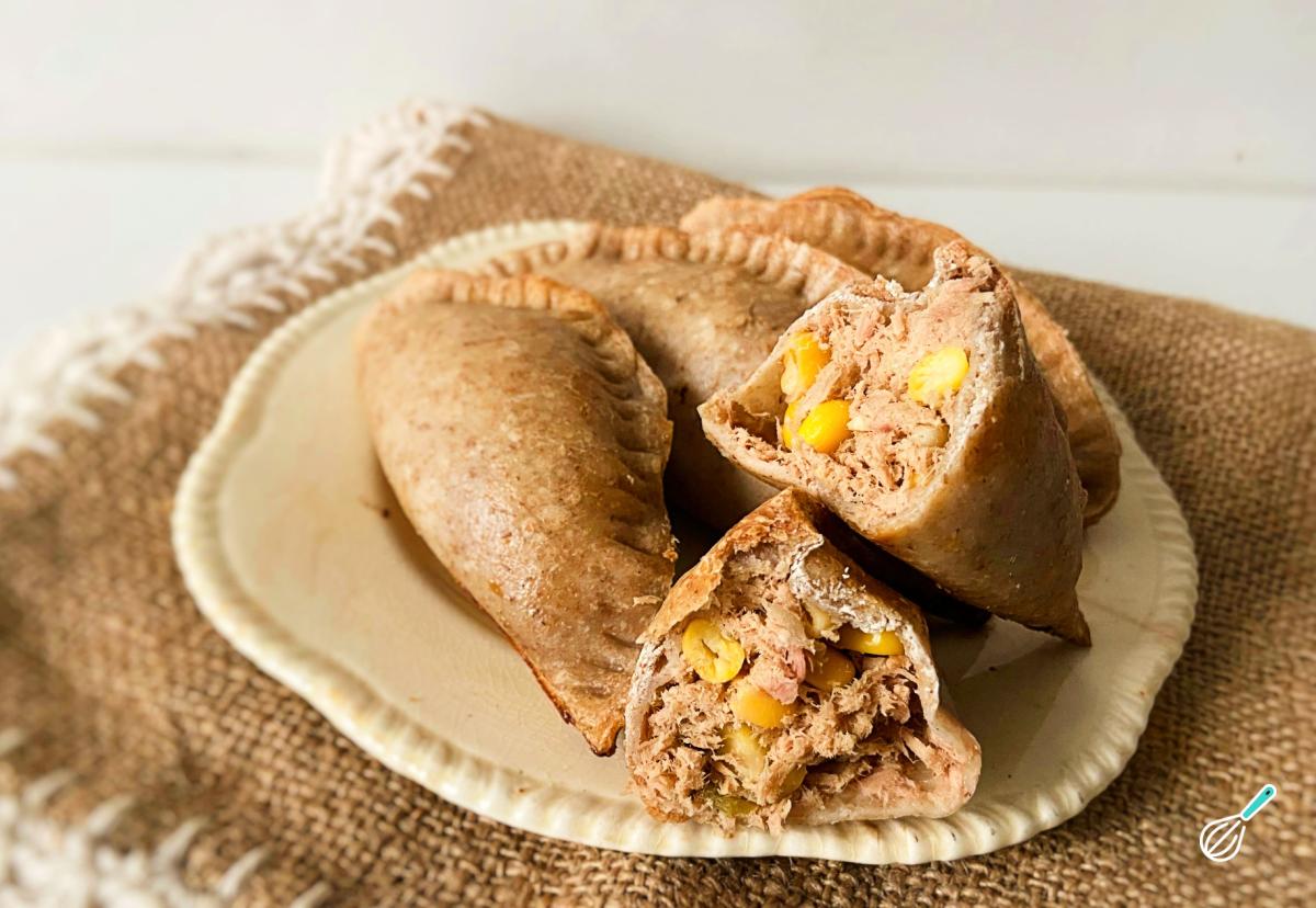 Receita de Empanada fit (com recheio de milho e atum)