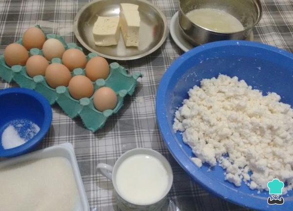 Receita de Bolo de mandioca ralada com queijo - Passo 4