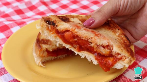 Receita de Cachorro-Quente Prensado