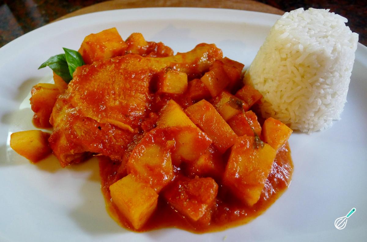 Receita de Coxa de frango ao molho de tomate