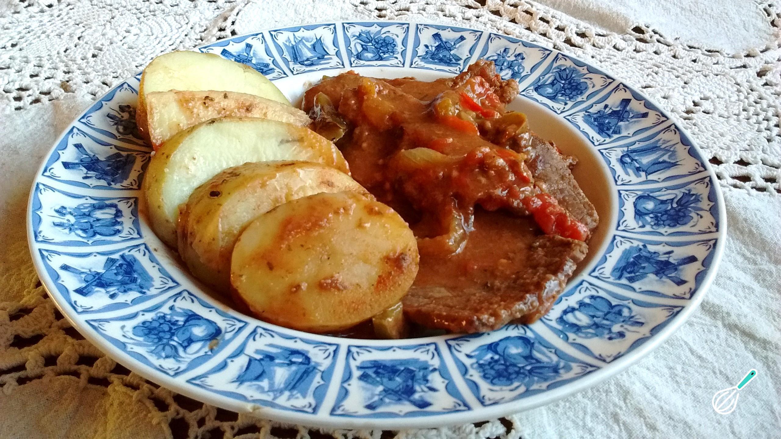 Bife à Portuguesa - Receita FÁCIL Bife à Portuguesa - Receita FÁCIL
