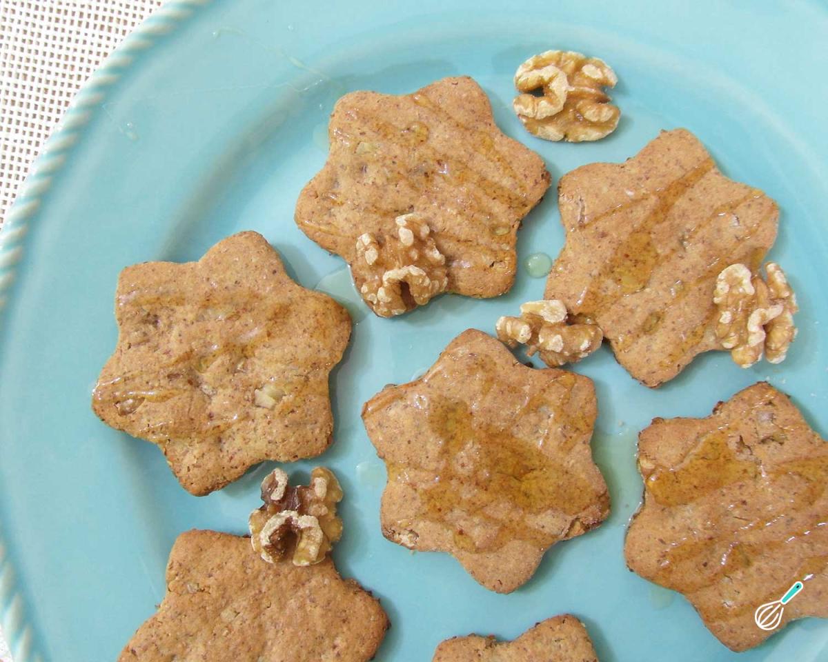 Receita de Bolacha de farinha de amêndoas e nozes