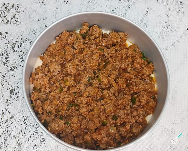 Receita de Bolo salgado de carne moída - Passo 7