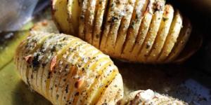 Batatas Hasselback simples